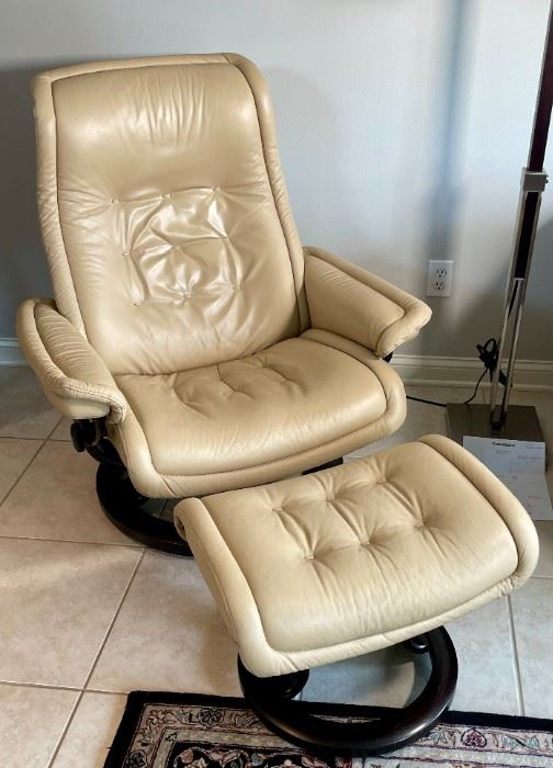 Ekornes Stressless Leather Chair & Ottoman