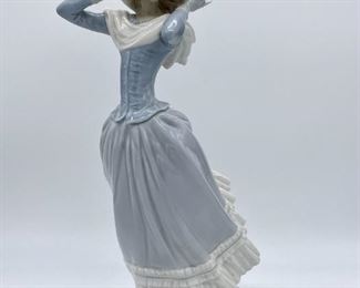 Lladro "Spring Breeze" Figurine