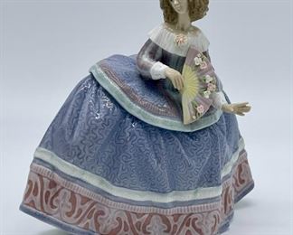 Lladro "Isabel" Figurine