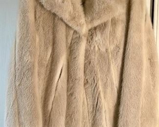 Ladies Dyed White Mink Fur Jacket