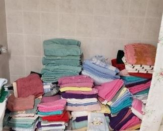 hundreds of nice towels!