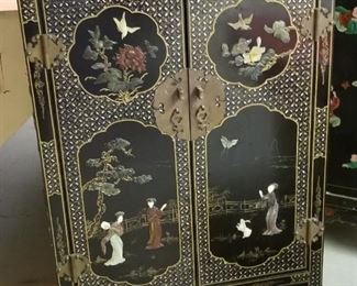 Small Oriental lacquer ware chest