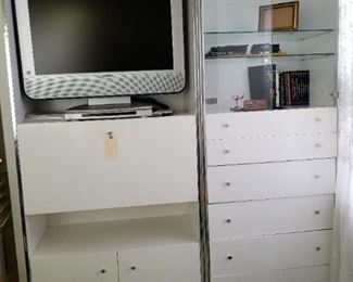 Founders Mid-Century Modern