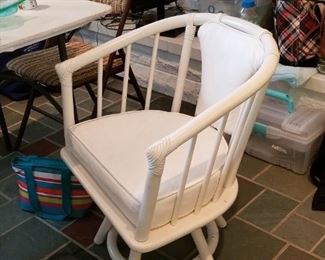 Ficks Reed swivel chair