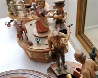 Anri music boxes and pictures