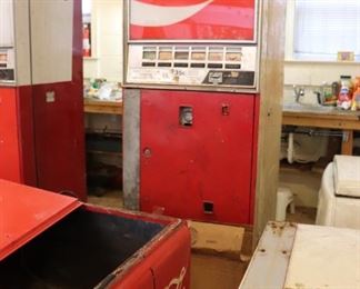70's Vintage Coca-Cola Vending Machine 