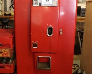 Coke Coca Cola Vendo  Mailbox Shape Soda Vending Machine