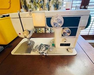 3______$100 
Sewing machine&nbsp;
 • 30high 22wide 18deep