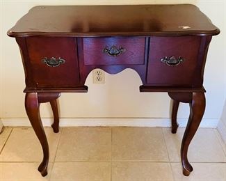 8______$145 
Mahogany console with mirror set&nbsp;
console  • 31high 32wide 16deep
mirror  • 19x42