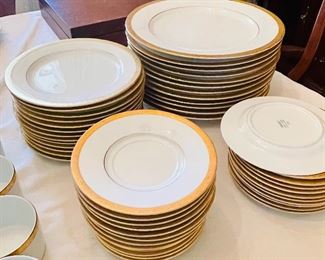 13______$300 
Nikko Fine china "Gold filigree" set for 12 - 4 place setting missing one B&B plate&nbsp;