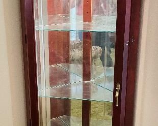 15______$150 
Curio corner cabinet maker Philip Reinish made in USA&nbsp;
  • 72high 30wide 28 bisecting the angle