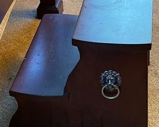 26______$68 ETHAN ALLEN
Bedroom steps
