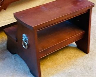 26______$68 ETHAN ALLEN 
Bedroom steps
