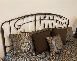 18______$475 		
King size bed metal headboard with adjustable base 