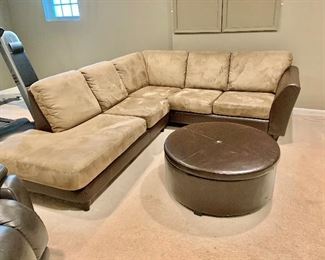 100%  Jaymar leather sectional - Made in Canada