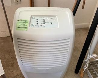 Dehumidifier 