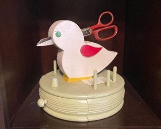 Vintage duck scissor holder