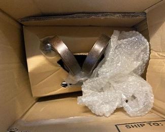 THIS BOX CONTAINS THE LIGHT FIXTURE YOU WILL SEE IN THE NEXT PIC.  FIXTURE ONLY NO SHADES. 