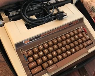 Electric Typewriter Smith-Corona