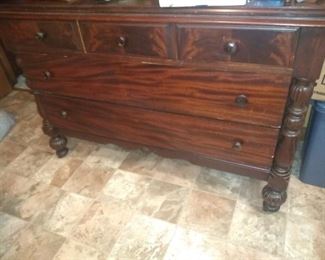 Empire revival Large chest, Picture Just added Thursday