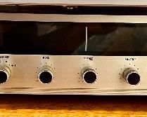 Bell & Howell FM/AM Receiver