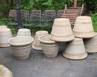 Many pots!