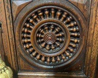 A close up of the detail work on the Britney cabniet