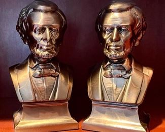 Item 30:  PM Craftsman Abraham Lincoln Bookends - 8": $42
