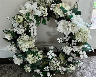 Item 238:  Wreath with Faux Hydrangeas - 29": $48