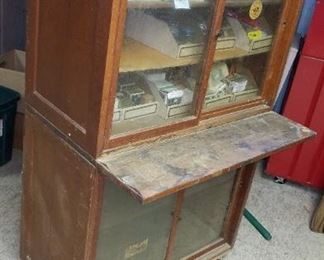 Globe Wernicke cabinets, 2 of these