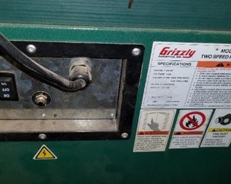 Grizzly floor air filter