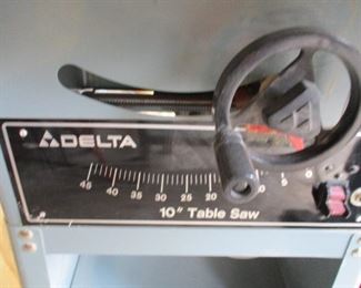 Delta table saw
