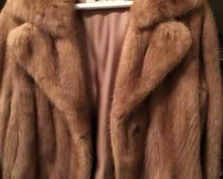 Bensky Furs short Mink coat 