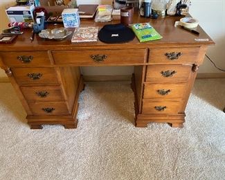 Desk & miscellaneous items