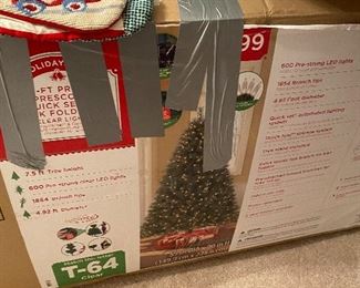 Christmas Tree in box (2nd one)