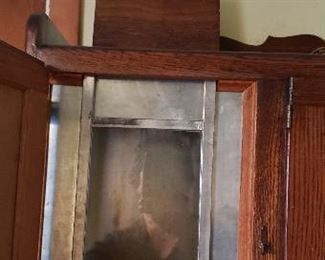 Glass of flour sifter