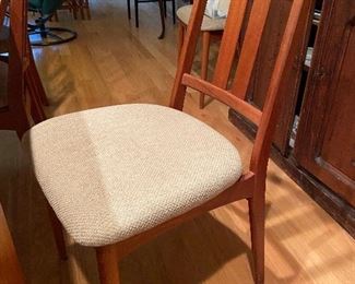 Side chair for dining table