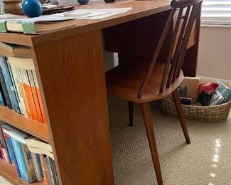 Very nice desk. chair goes with kitchen table set