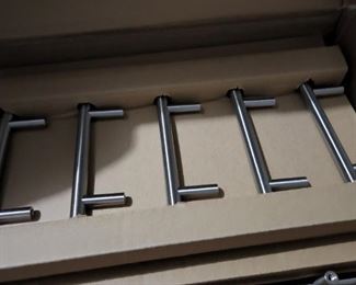 New Door and Drawer Handles