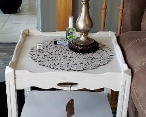 occasional table, lamp