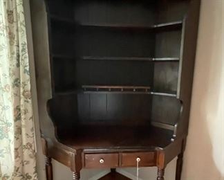Ethan Allen Two Piece Corner Hutch