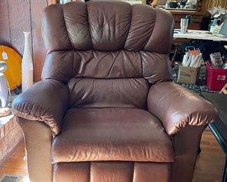 Oversized Recliner 