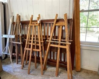 Easels 