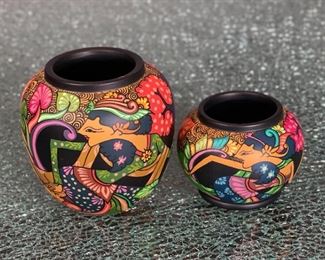 2pc Resin Decor pots Largest 4.5 x 4.5in