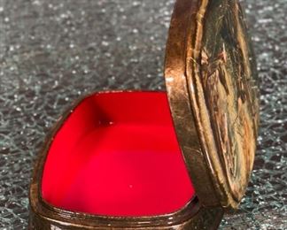 Russian Lacquer Trinket Box.Morning in Pine Forest by Shishkin Bears 1 x 4.5 x 3.5in HxWxD