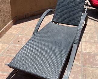 2pc All Weather Wicker Chaise lounge Chairs Pair Sunbrella 83in Long x 28in Wide