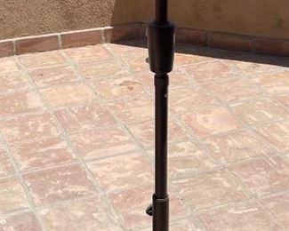 9ft Patio Umbrella Sunbrella 105 x 108in diameter