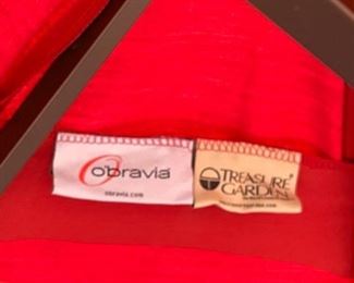 9ft Patio Umbrella Sunbrella 105 x 108in diameter