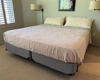 King Brooklyn Bedding king Size Bed Mattress/Box Spring/Frame 26.5x75x79 in HxWxD