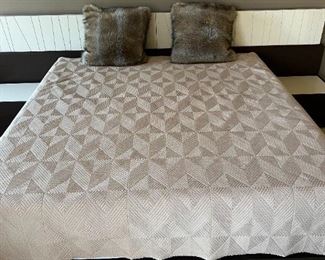 J&M Furniture Porto King LED Platform Bed & Nightstands Bed frame: 82.25 x 80in Headboard 39.5x 132in